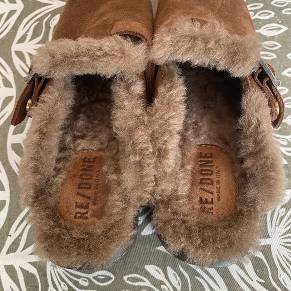 Re/Done Chestnut Suede Shearling Buckle Clogs - Picture 3 of 6
